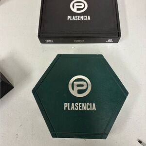 Plasencia Green Hexagonal Box